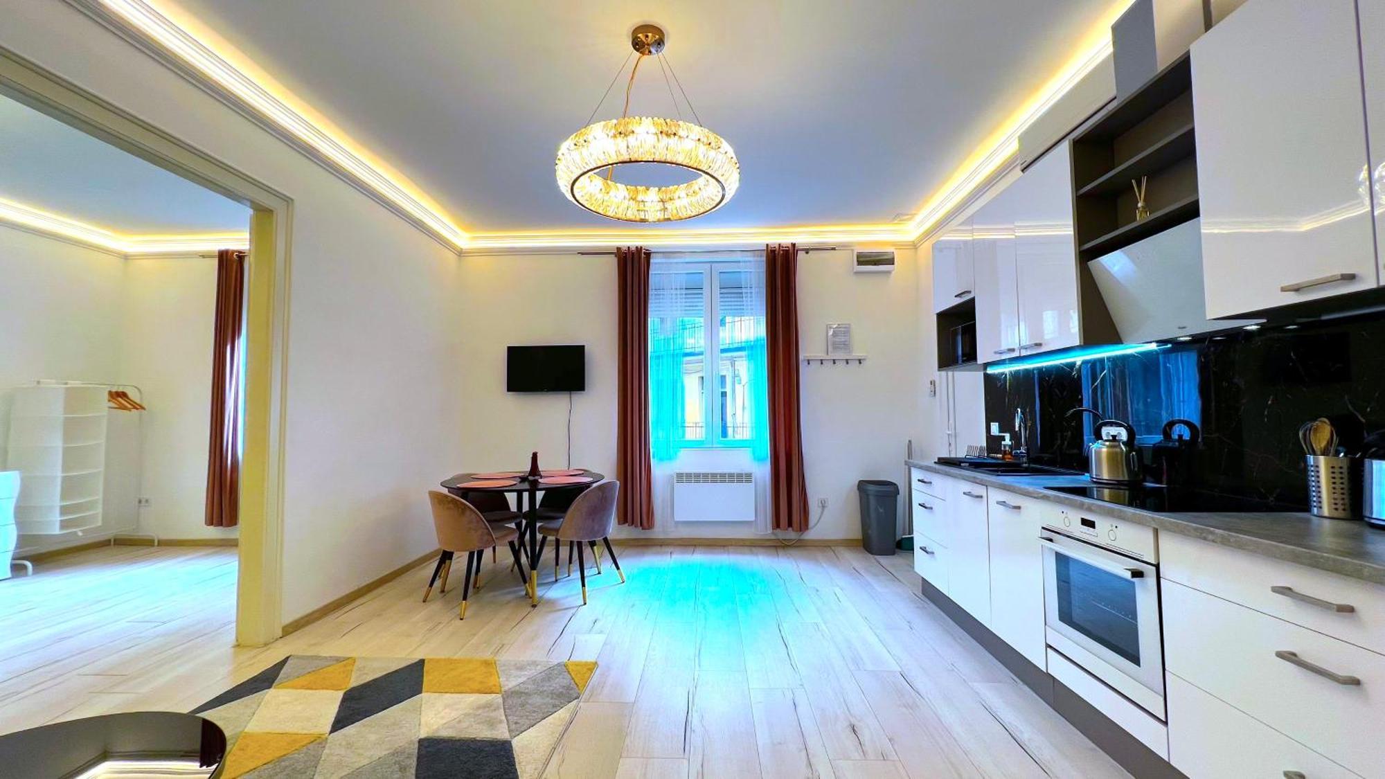 N24 Apartments By Small Home בודפשט מראה חיצוני תמונה