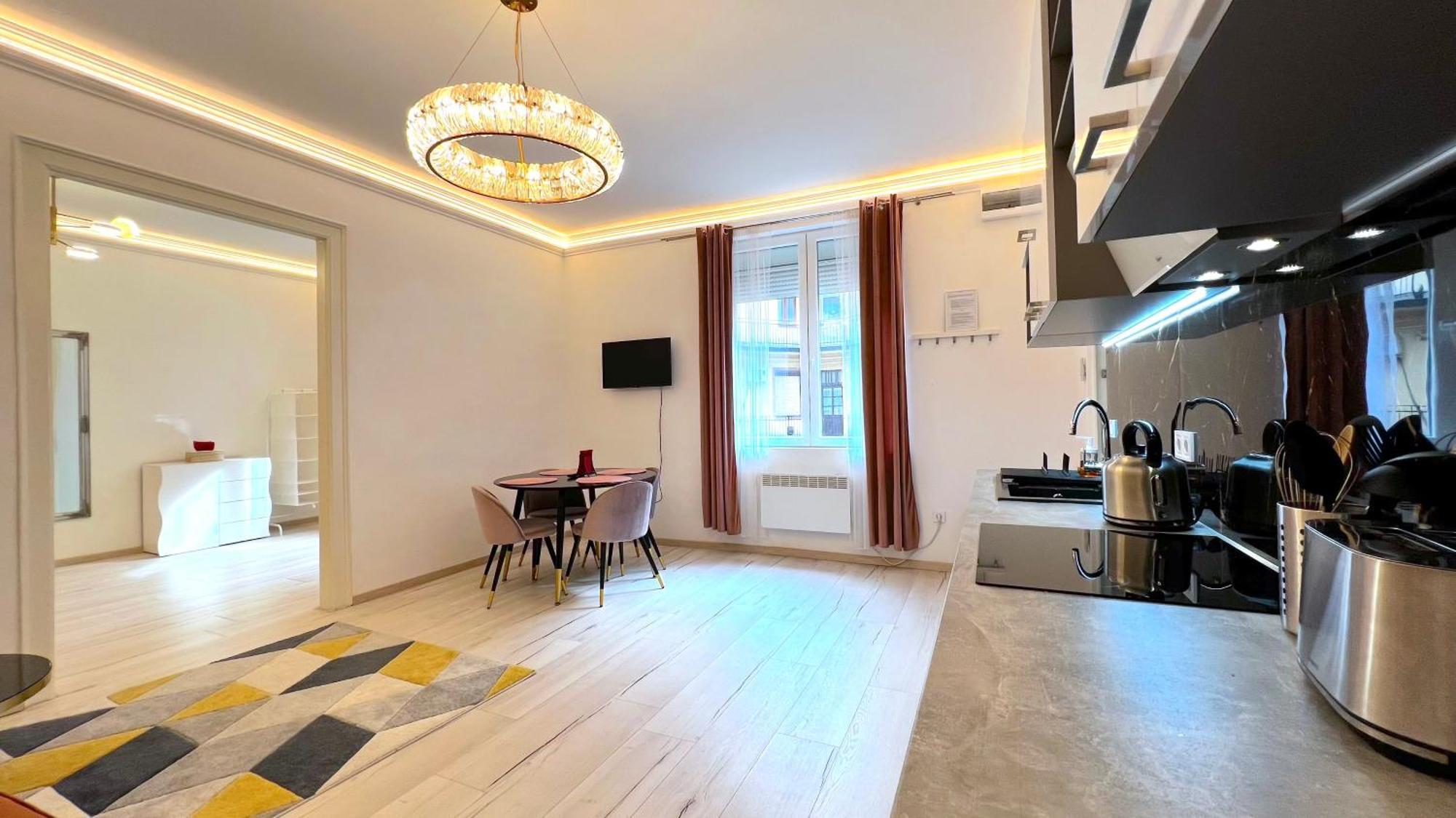 N24 Apartments By Small Home בודפשט מראה חיצוני תמונה